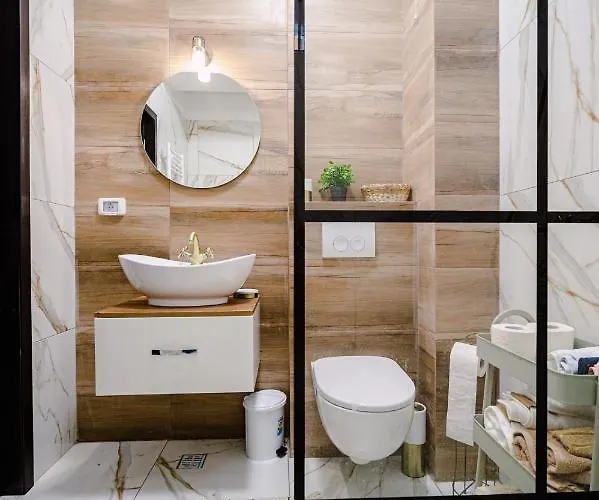 Seaside Splendor Apartment *